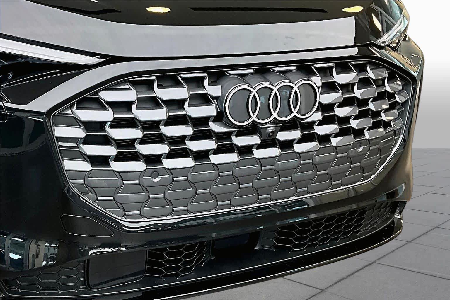 Certified 2025 Audi Q5 Prestige AWD/4WD image 32