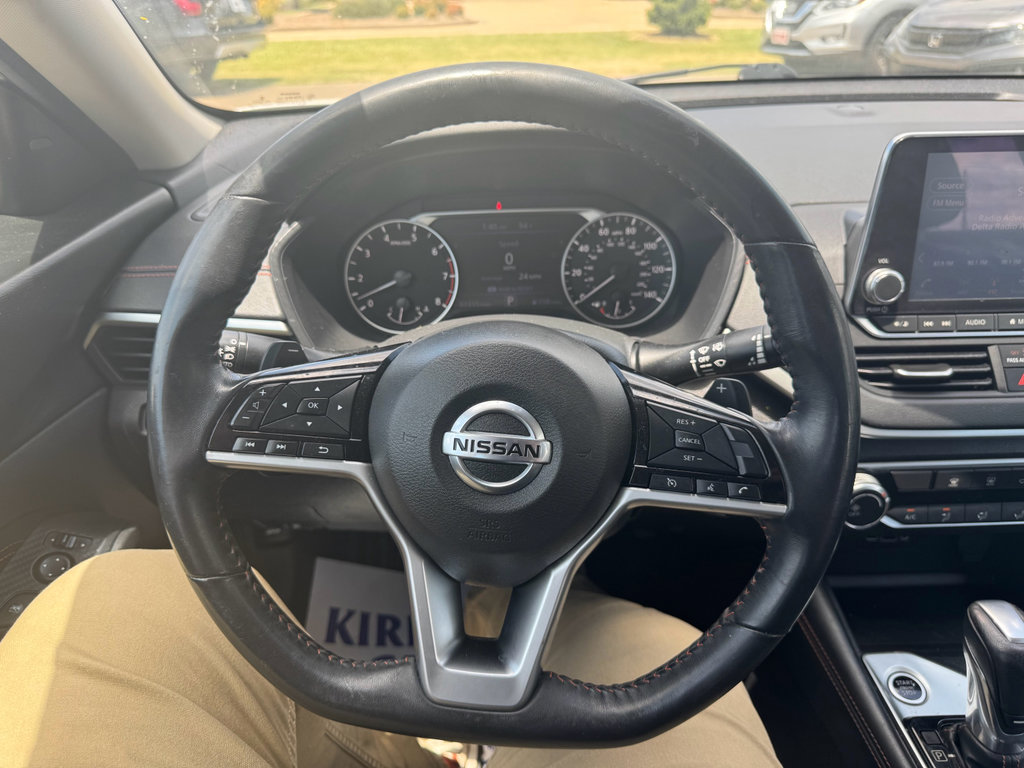 Used 2019 Nissan Altima 2.5 SR image 14
