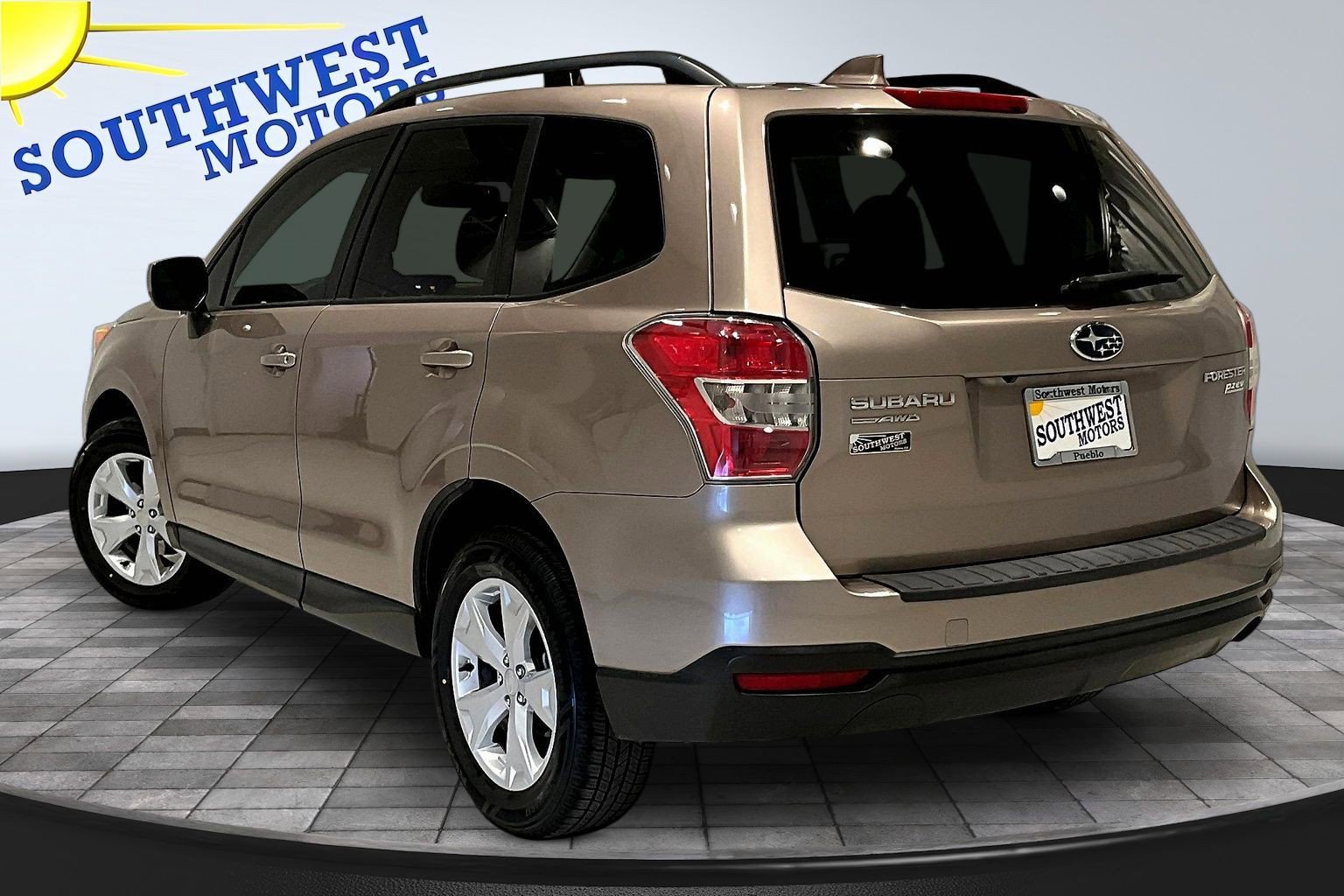Used 2016 Subaru Forester 2.5i Premium AWD/4WD image 4