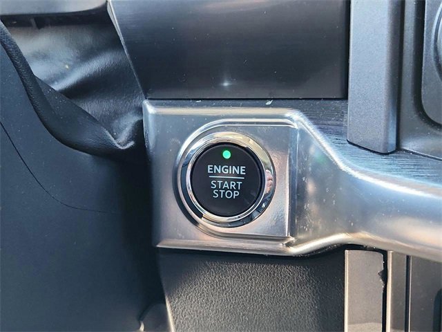 Used 2021 Ford F150 Lariat w/ Equipment Group 502A High image 31