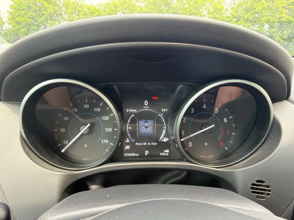 Used 2017 Jaguar F-PACE Premium AWD/4WD image 28
