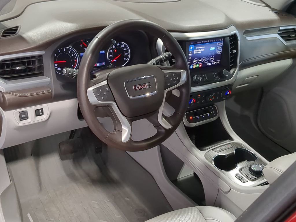 Used 2023 GMC Acadia SLT AWD/4WD image 10