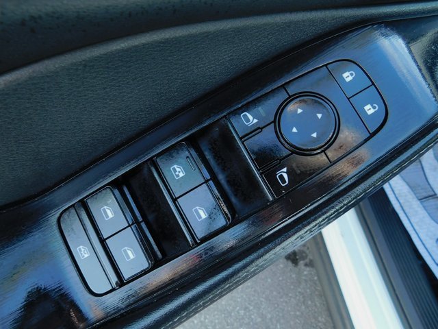 Used 2024 Nissan Rogue SV image 27