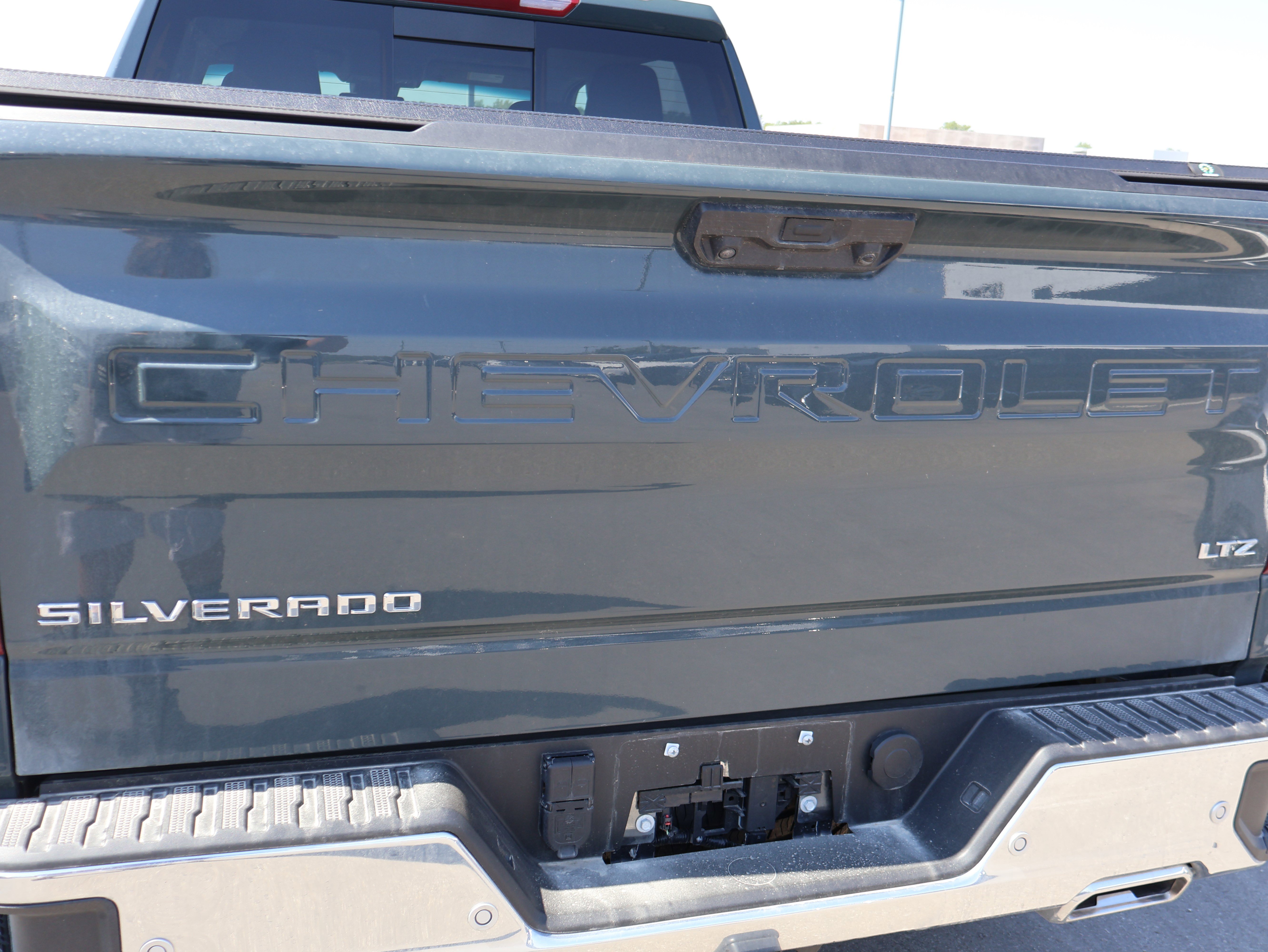 Used 2025 Chevrolet Silverado 1500 LTZ w/ LTZ Convenience Package II image 19
