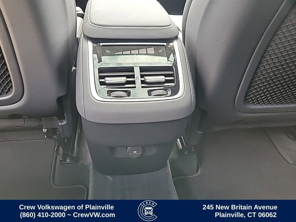 Used 2026 Volvo XC90 B6 Ultra w/ Protection Package AWD/4WD image 54