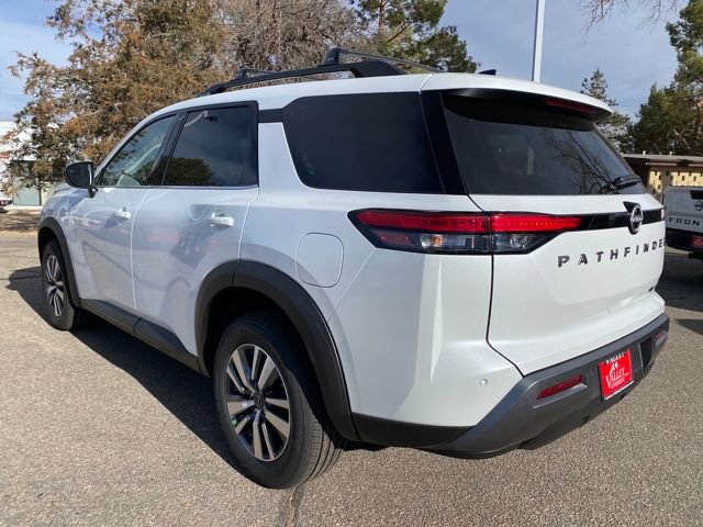New 2026 Nissan Pathfinder SL image 3