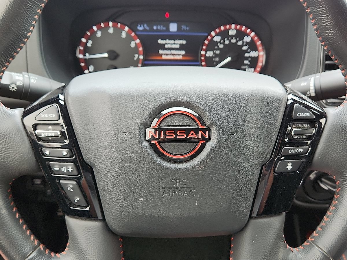 Used 2022 Nissan Frontier PRO-4X AWD/4WD image 11