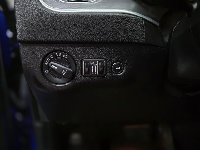 Used 2021 Dodge Charger SXT w/ Driver Convenience Group AWD/4WD image 29