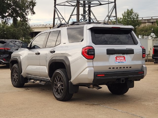 Used 2025 Toyota 4Runner SR5 AWD/4WD image 4