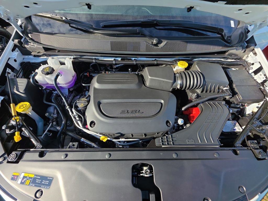 New 2026 Chrysler Pacifica Pinnacle image 27