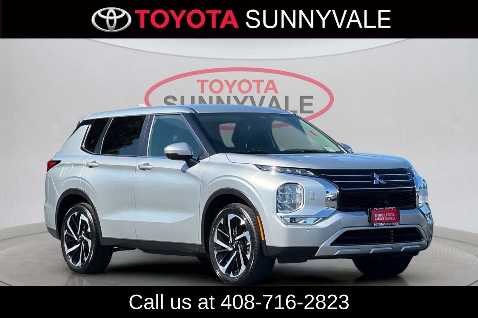 Used 2024 Mitsubishi Outlander SE image 10