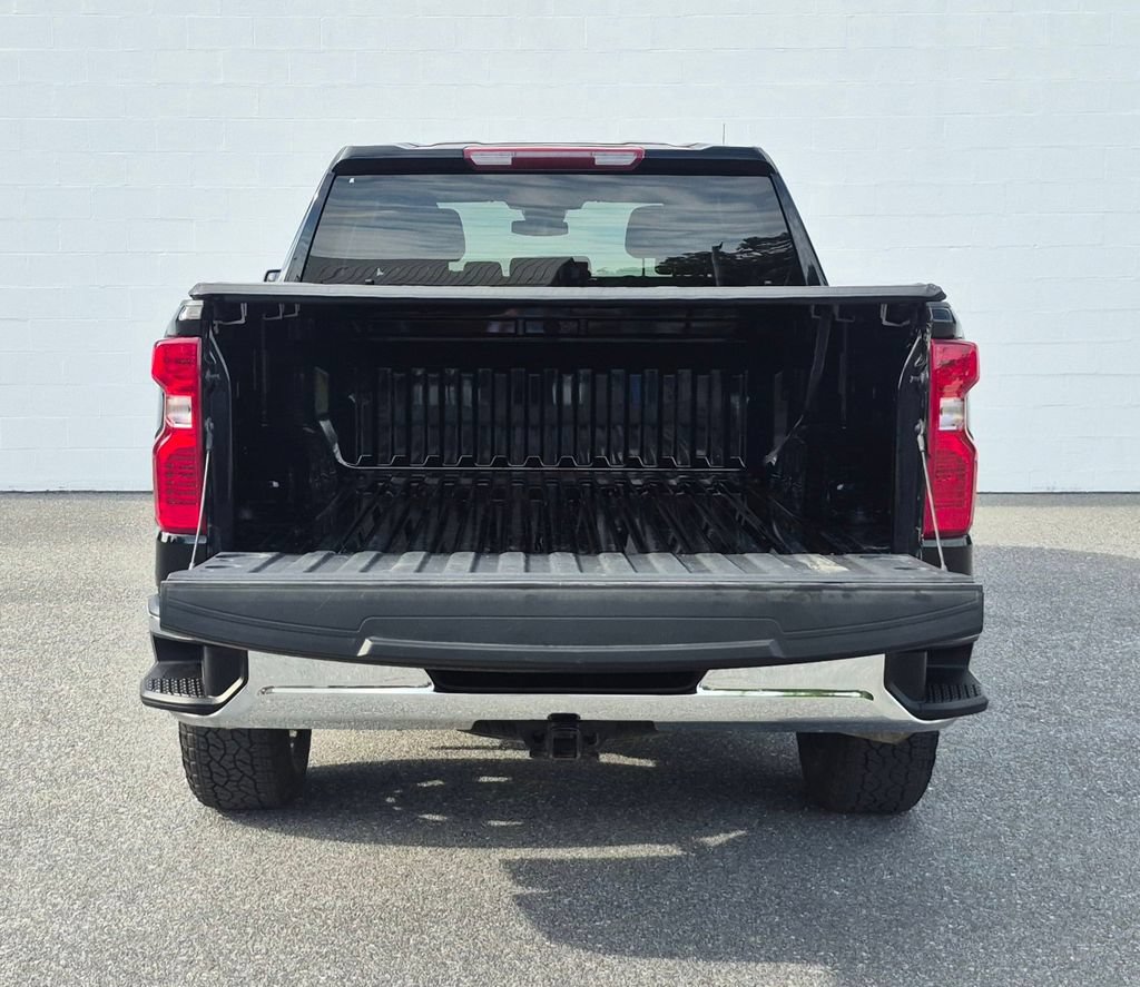 Used 2024 Chevrolet Silverado 1500 LT AWD/4WD image 13