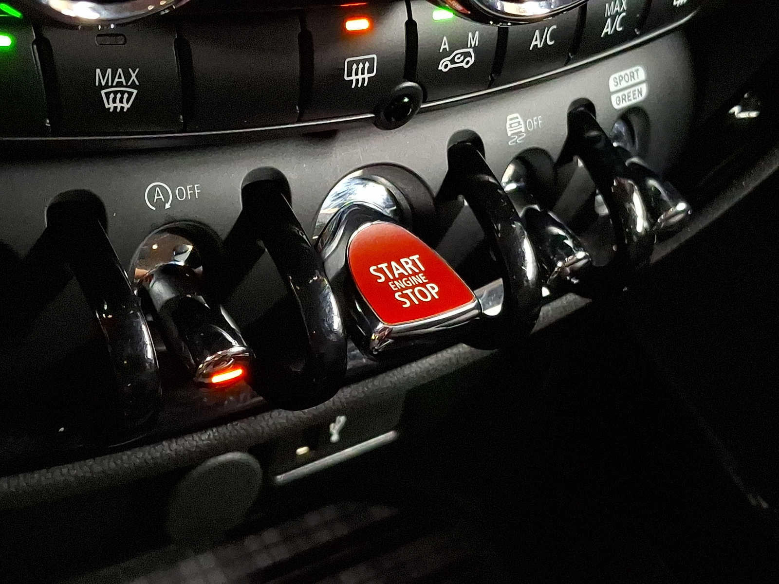 Certified 2023 MINI Cooper Clubman S AWD/4WD image 19