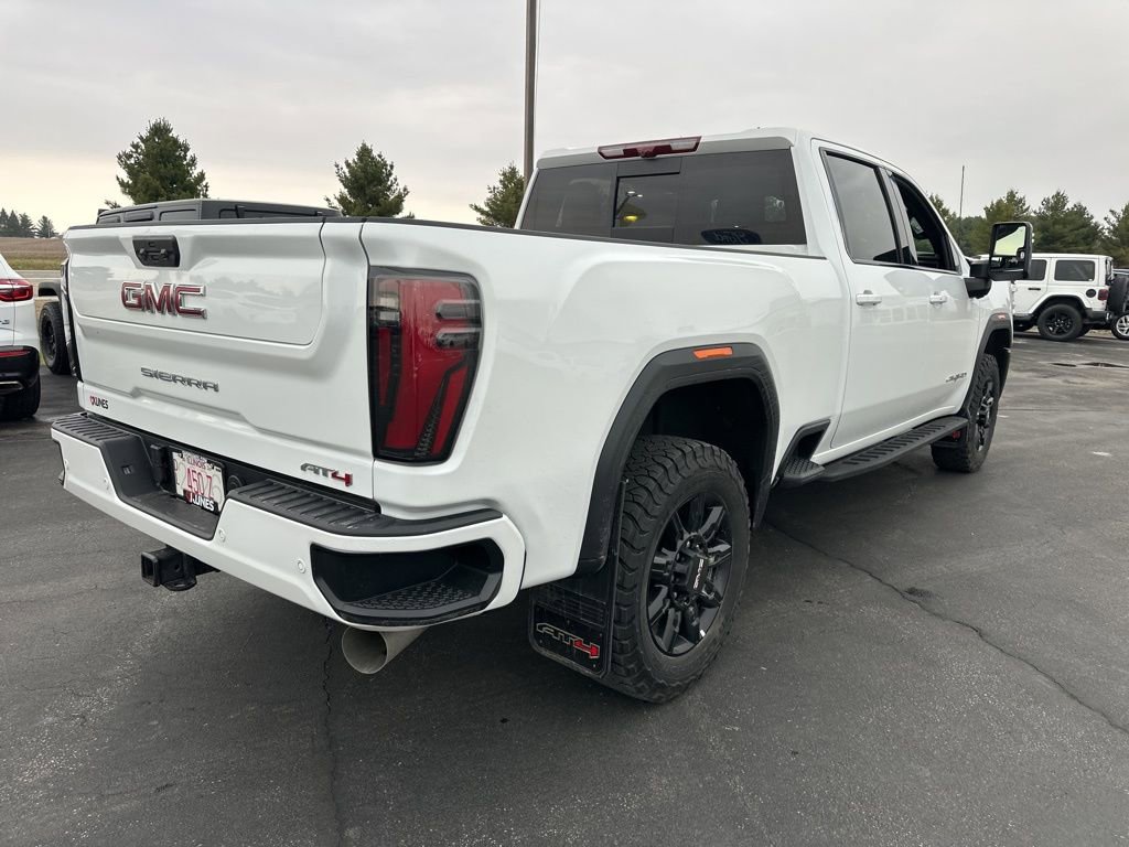 Used 2025 GMC Sierra 2500 AT4 w/ Technology Package image 11