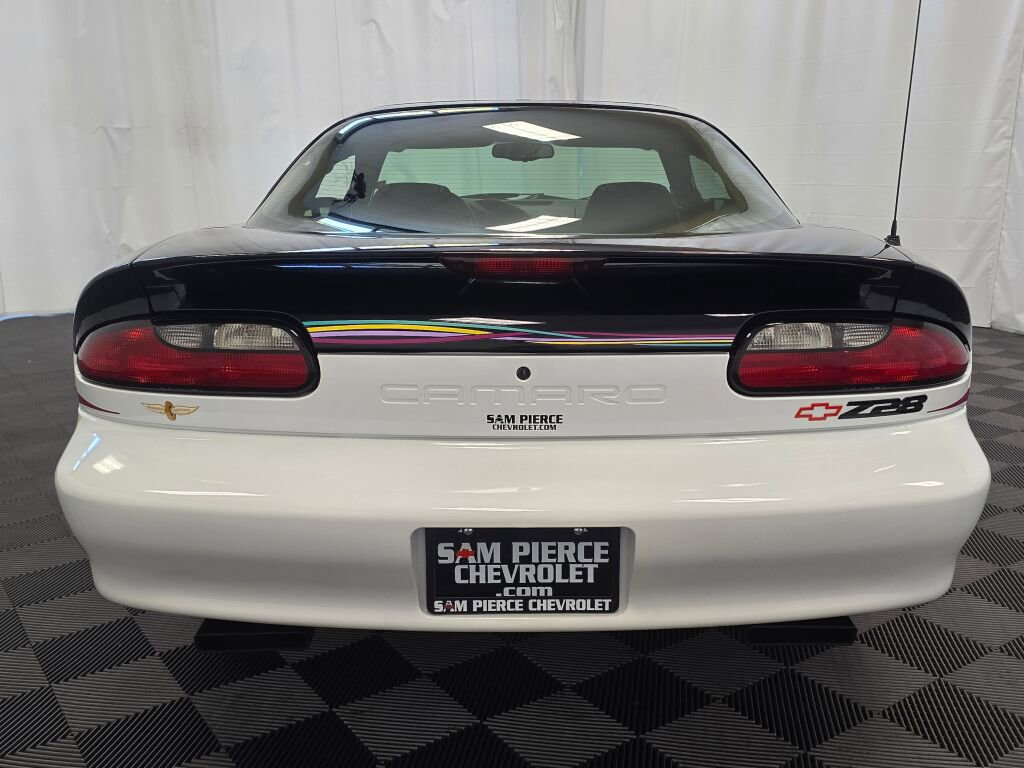 Used 1993 Chevrolet Camaro Z28 image 4
