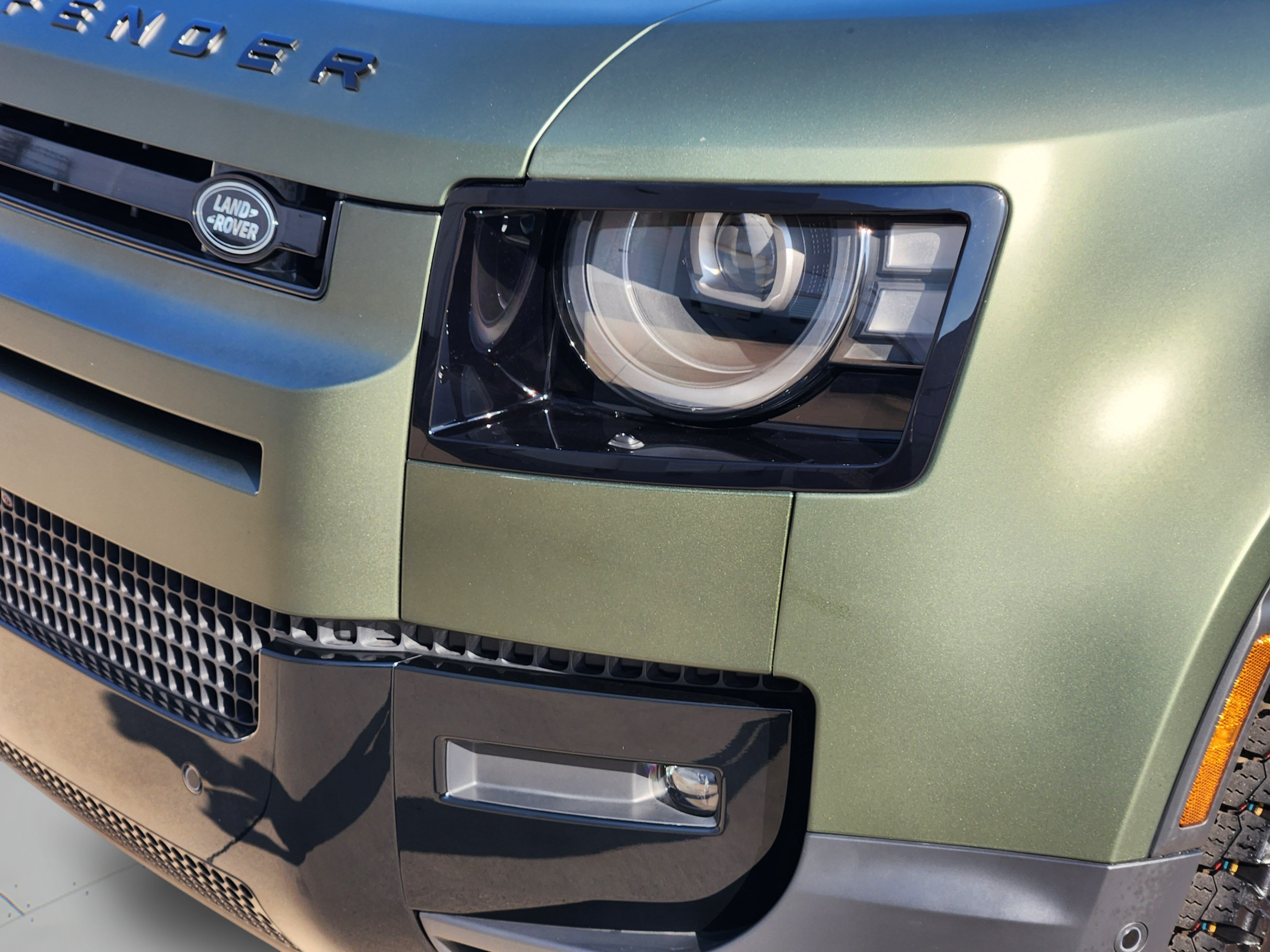 New 2026 Land Rover Defender 110 S AWD/4WD image 30