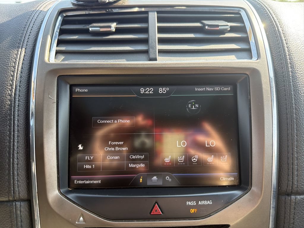 Used 2014 Lincoln MKX AWD w/ Equipment Group 102A image 24