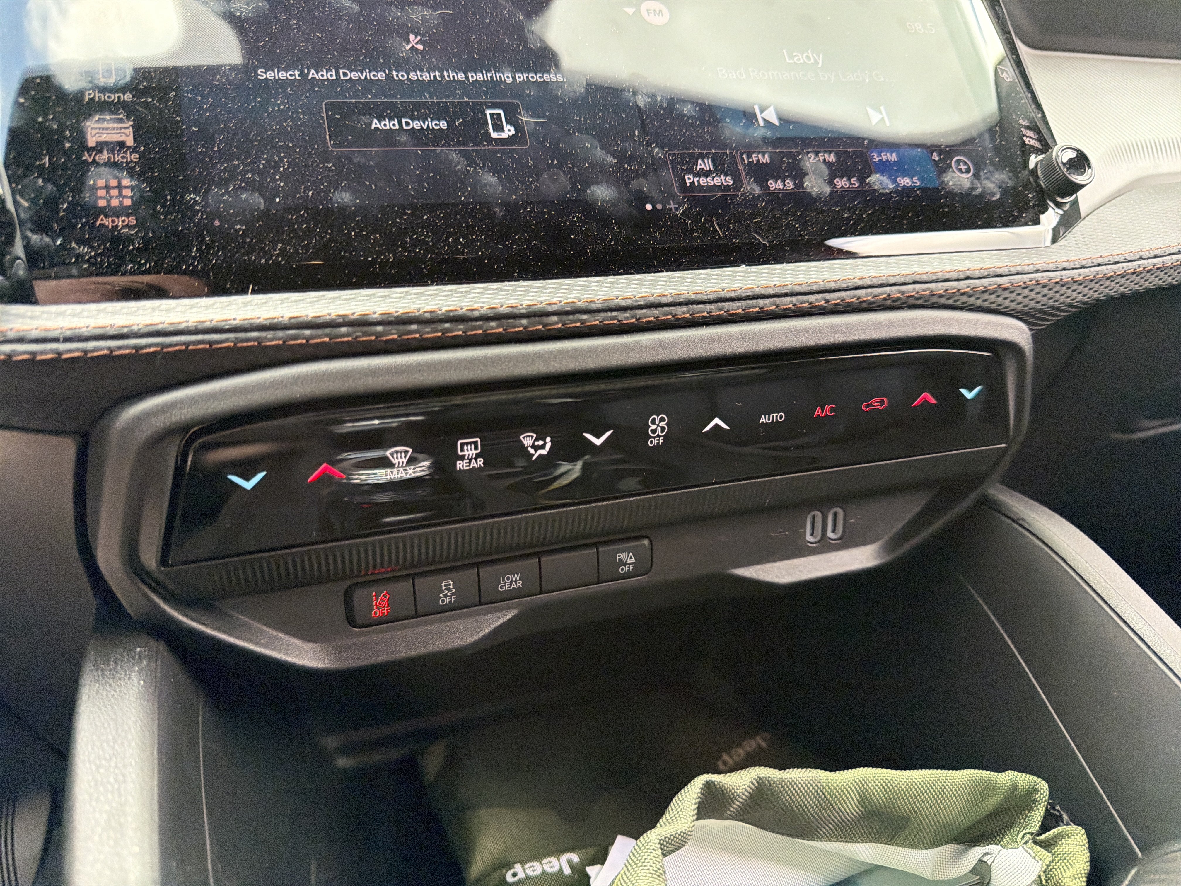 Used 2026 Jeep Cherokee Limited AWD/4WD image 17