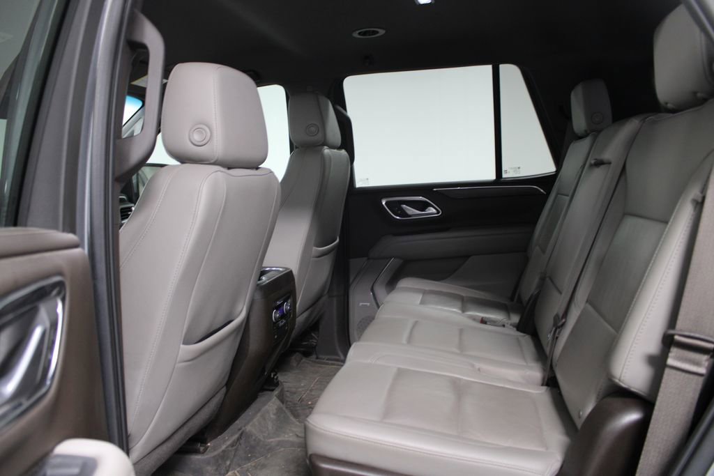 Used 2022 Chevrolet Tahoe LT w/ Luxury Package image 19