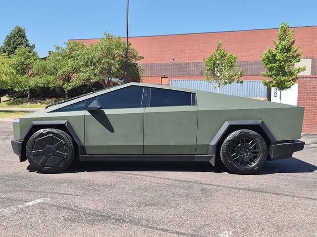 Used 2024 Tesla Cybertruck Cyberbeast AWD/4WD image 8