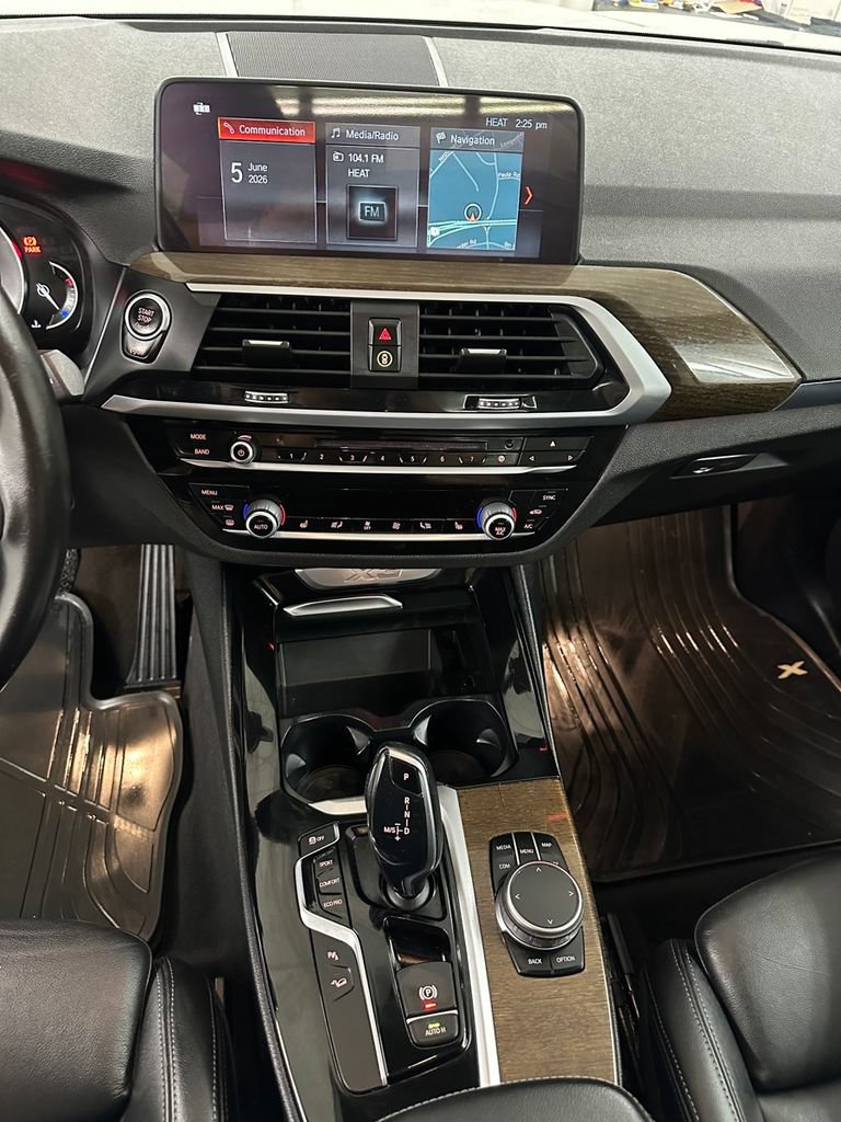 Used 2018 BMW X3 xDrive30i w/ Premium Package AWD/4WD image 17