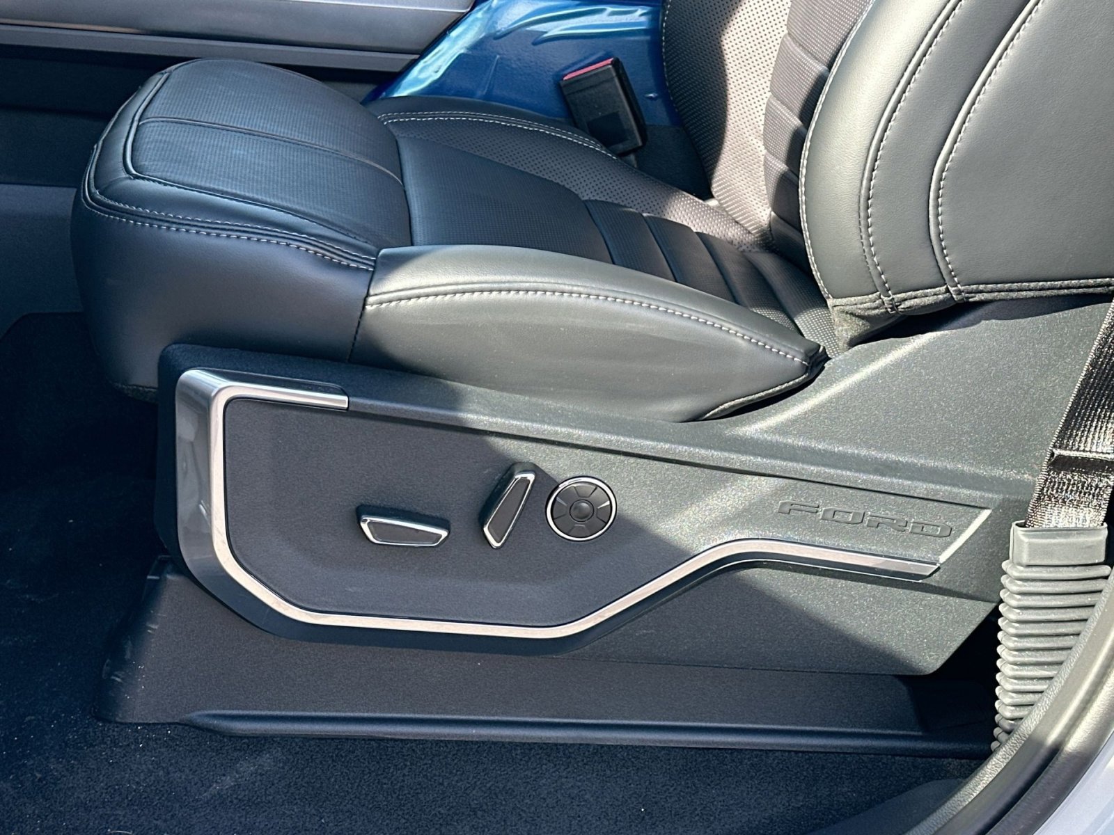 New 2026 Ford F150 Platinum image 14