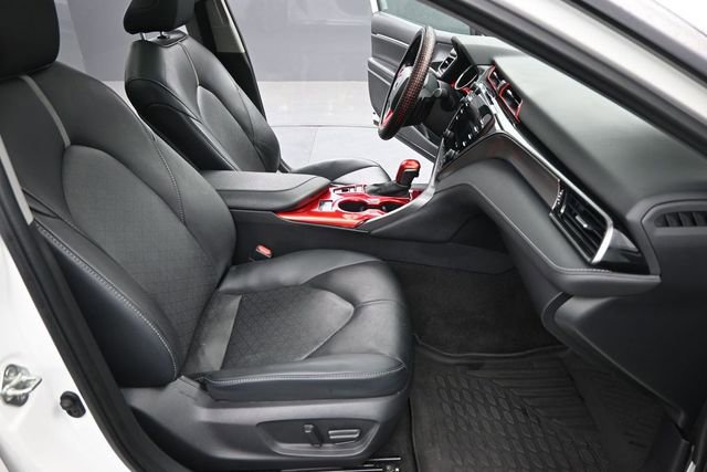 Used 2020 Toyota Camry XSE AWD/4WD image 23
