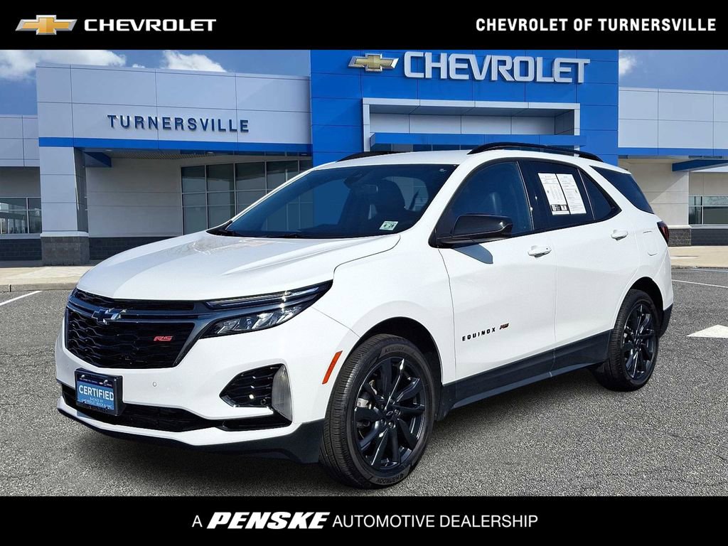 Certified 2023 Chevrolet Equinox RS FWD image 1