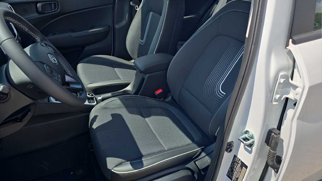 New 2026 Hyundai Venue SEL FWD image 14
