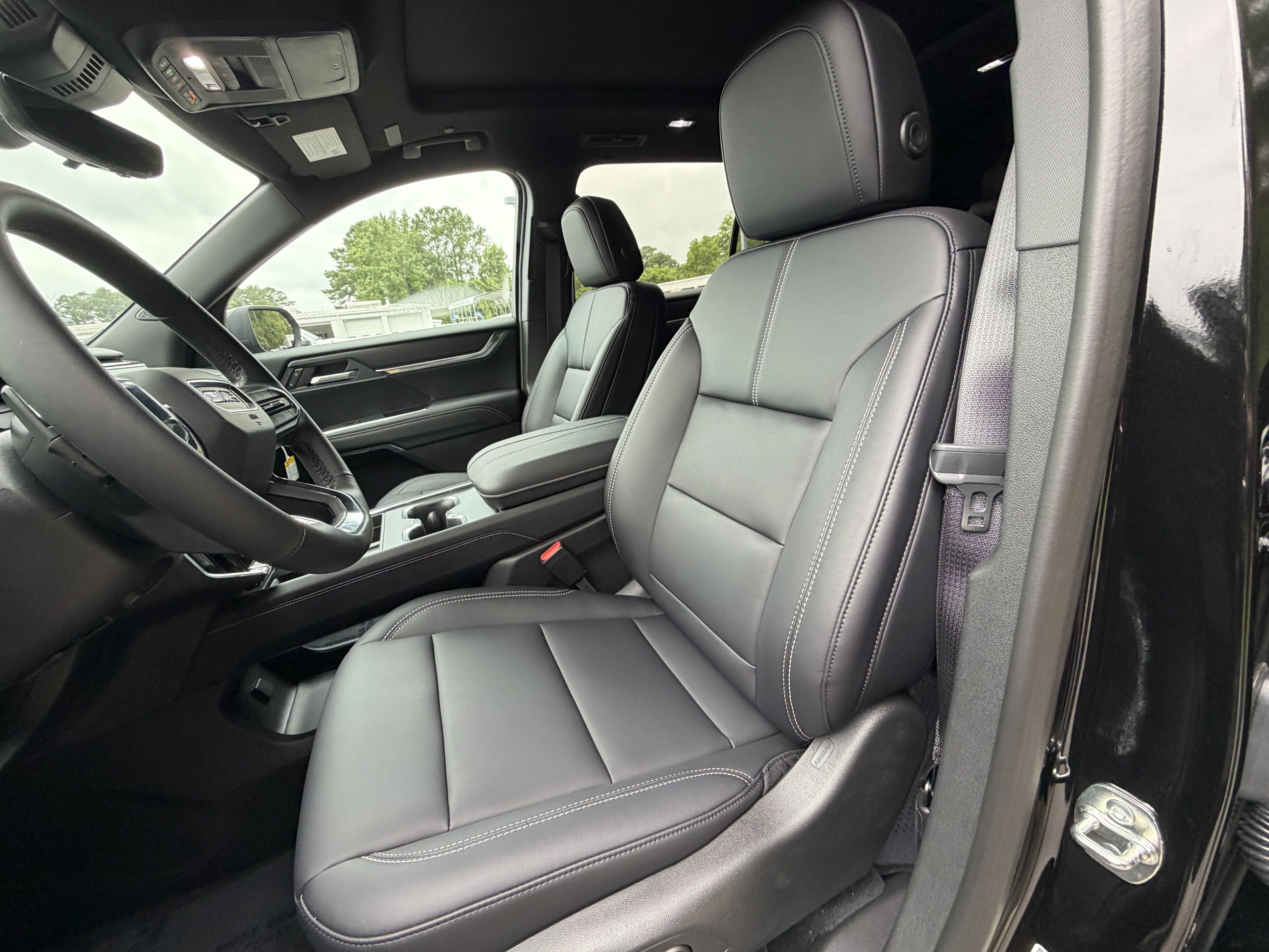 New 2026 GMC Acadia Elevation w/ Black Edition FWD image 13
