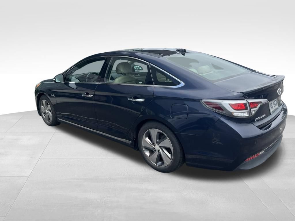 Used 2017 Hyundai Sonata Limited w/ Ultimate Package 02 FWD image 8