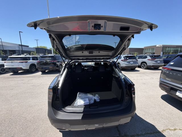 New 2026 Nissan Kicks SR AWD/4WD image 22