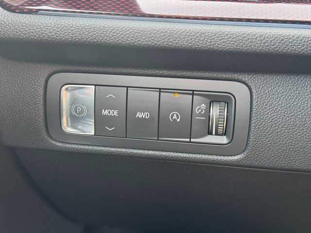 Certified 2025 Chevrolet Traverse RS w/ LPO, Floor Liner Package image 20