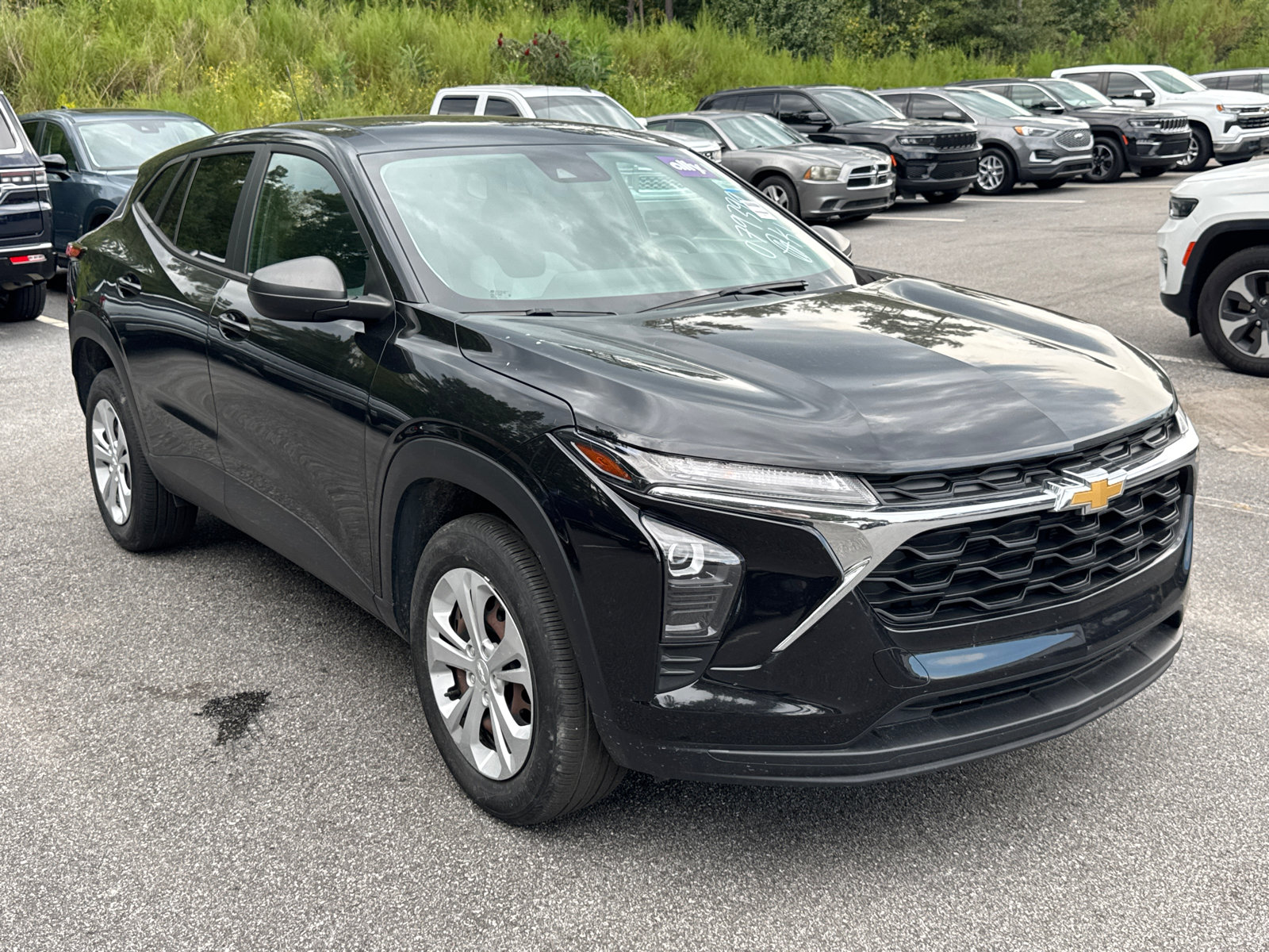 Used 2024 Chevrolet Trax LS FWD image 3