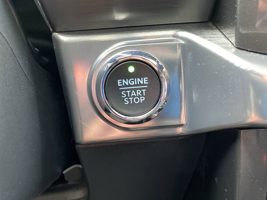 Certified 2023 Ford F150 Lariat image 38