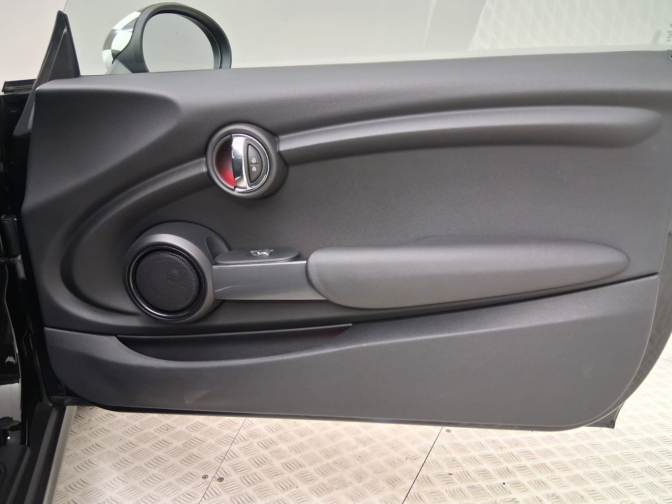 Used 2014 MINI Cooper 2-Door Hardtop FWD image 27