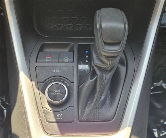 Certified 2023 Toyota RAV4 LE image 13