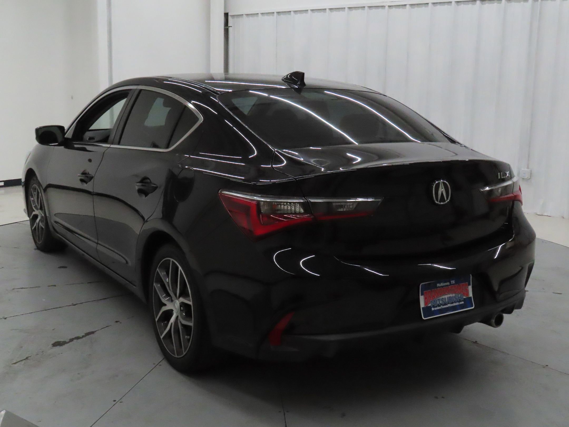 Used 2020 Acura ILX w/ Premium Package image 5