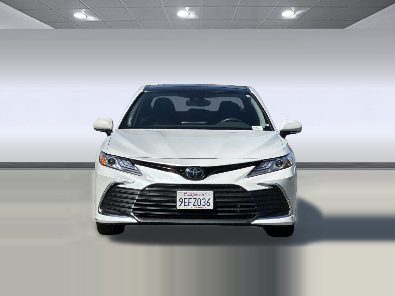 Used 2023 Toyota Camry XLE w/ Navigation Package FWD image 6
