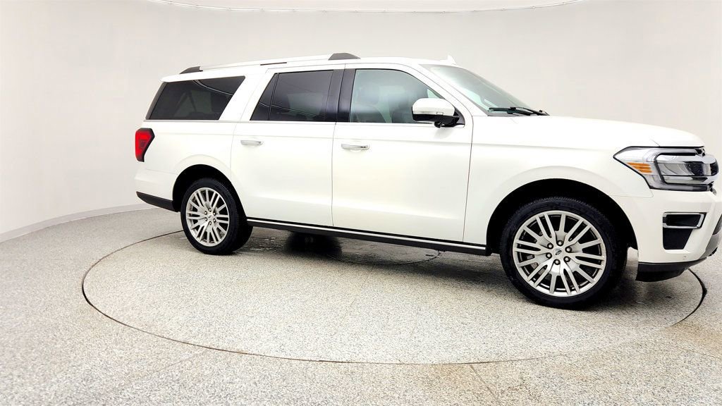 Used 2023 Ford Expedition Max Limited image 3