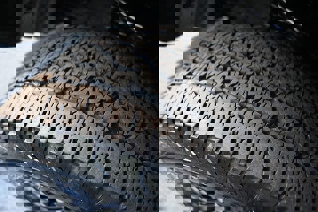 Used 2020 Toyota Tacoma TRD Sport w/ TRD Premium Sport Package image 9