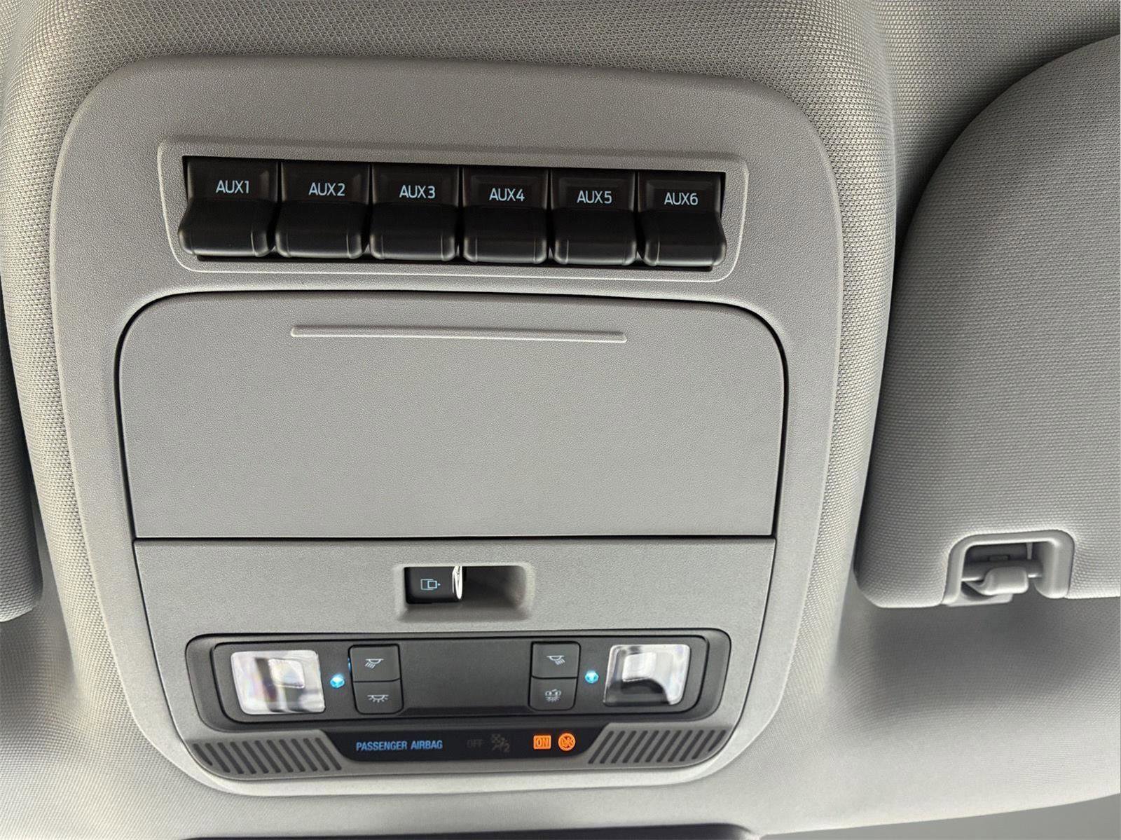 New 2026 Ford F250 XL w/ STX Appearance Package AWD/4WD image 29