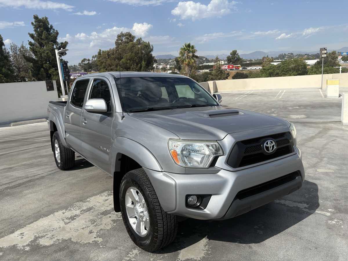 Used 2015 Toyota Tacoma PreRunner image 34