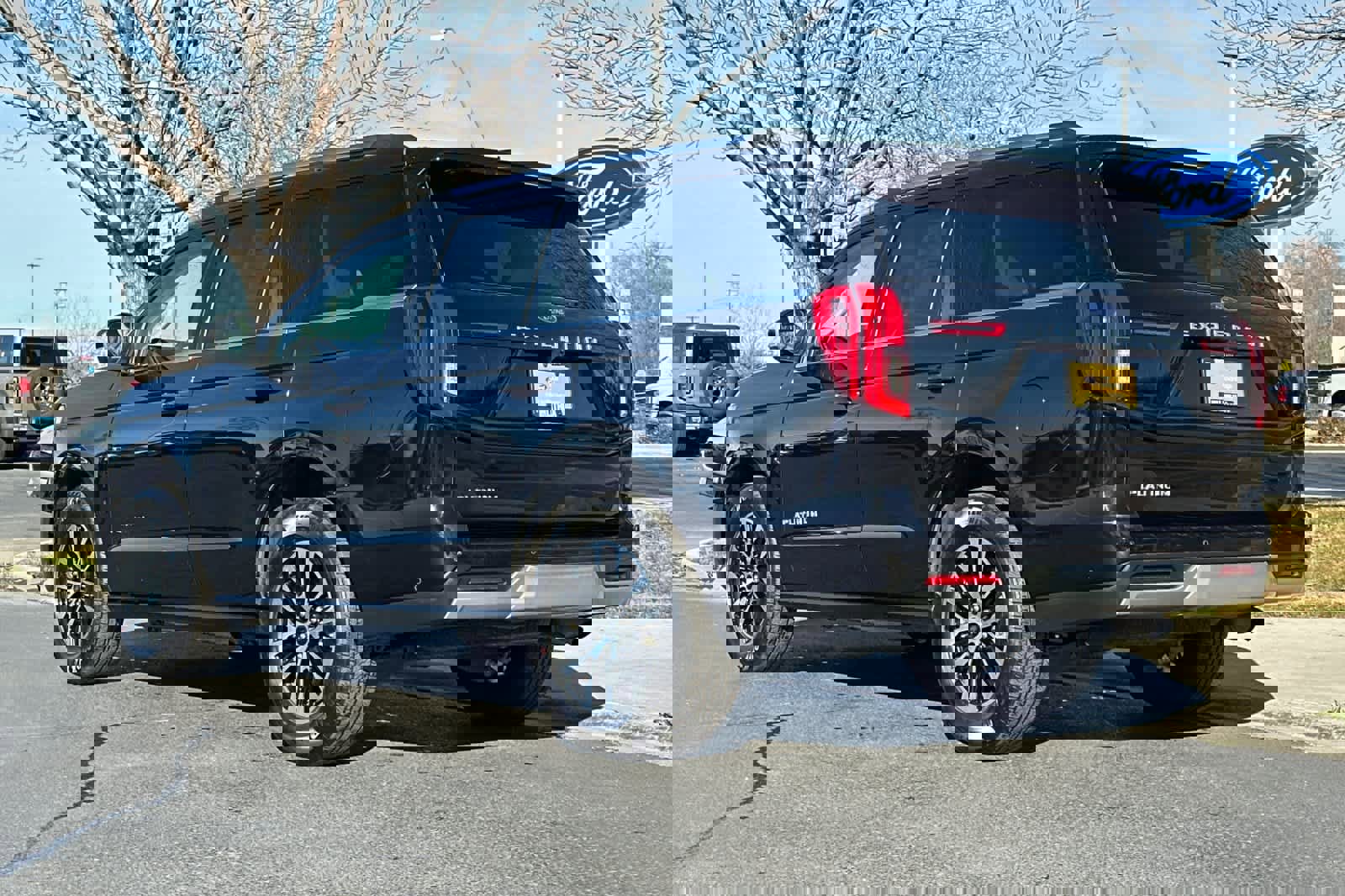 Certified 2025 Ford Expedition Platinum image 6