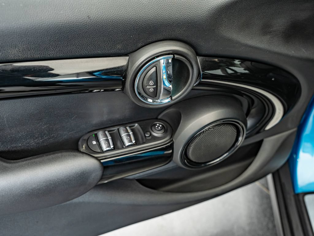 Used 2016 MINI Cooper S FWD image 17