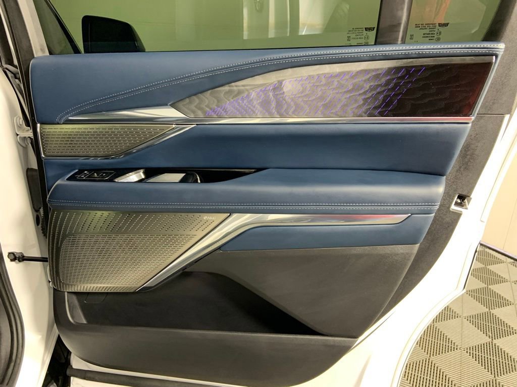 Used 2025 Cadillac Escalade IQ Luxury 2 image 16