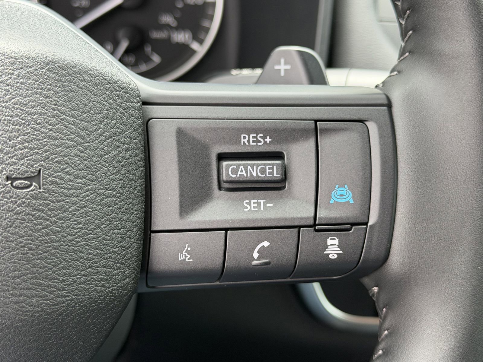 New 2026 Nissan Rogue SV FWD image 8