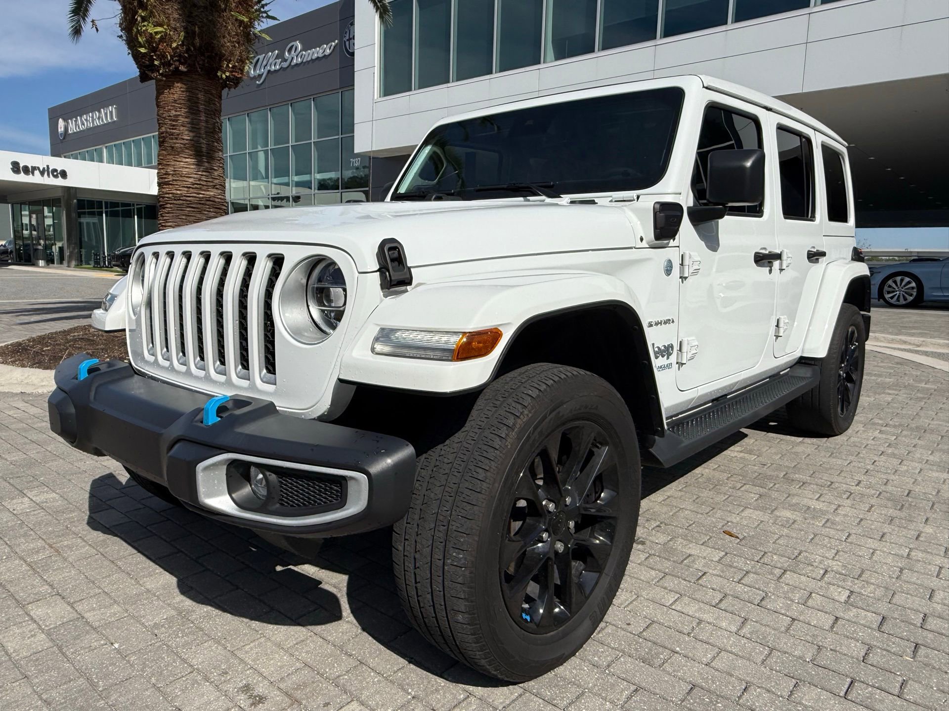 Used 2022 Jeep Wrangler Unlimited Sahara 4xe w/ Safety Group image 8