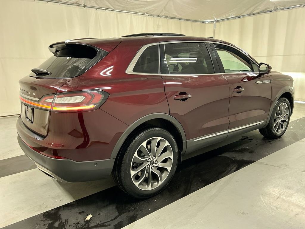 Used 2023 Lincoln Nautilus Reserve w/ Equipment Group 201A image 2