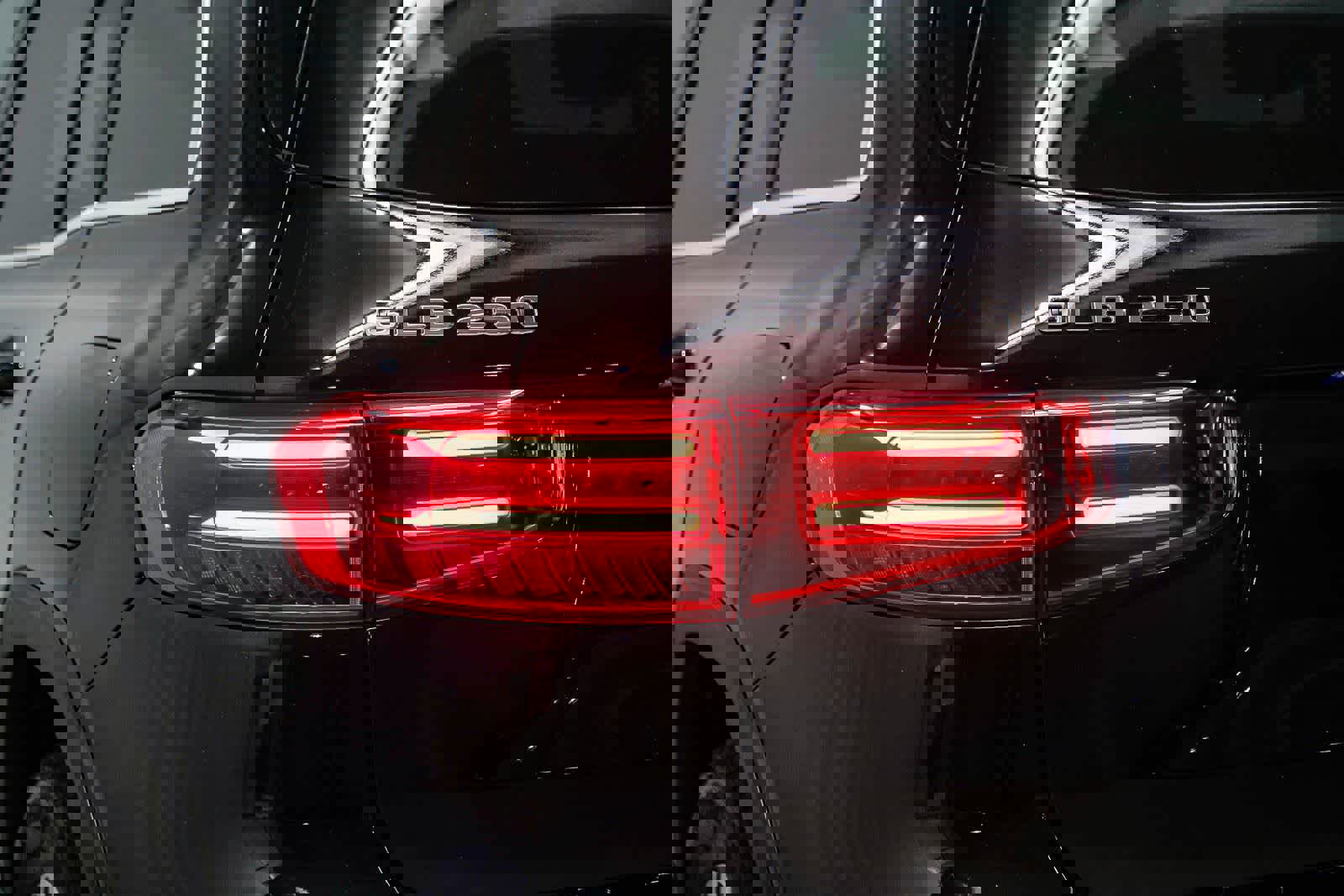 Used 2026 Mercedes-Benz GLB 250 image 9